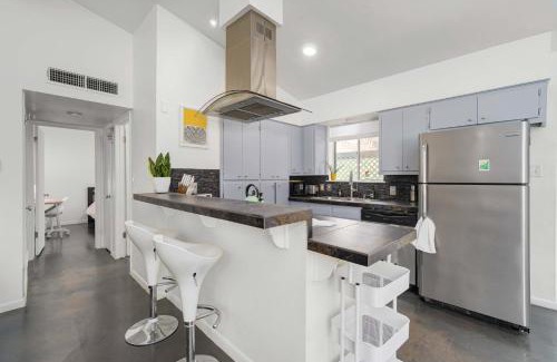 South River City House | The Avocado Door - A Mid-Century Modern Gem ~ Near SoCo ~ Fenced yard ~ Corner lot