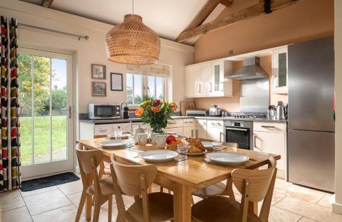 Sculthorpe House | The Avocet Cottage