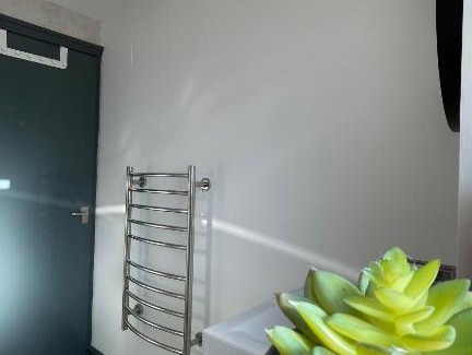 Welford Apartment | The Aylestone - Leicester City 2 Bed Top Floor Apartment , Free Parking by YO ROOM!