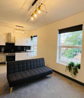 Welford Apartment | The Aylestone - Leicester City 1 Bed Apartment, Free Parking by YO ROOM!