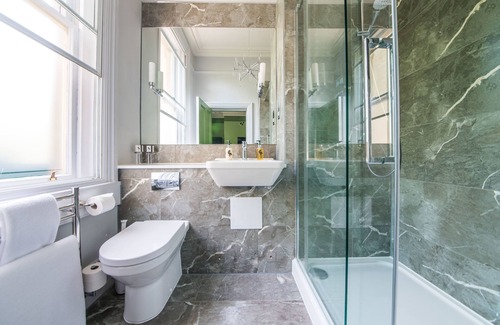 Bath House | The Ayrlington