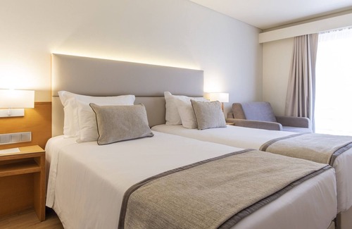 Ponta Delgada Hotel | The Azoriani Boutique, an Ascend Collection Hotel