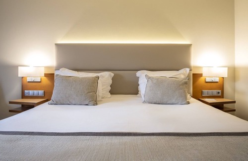 Ponta Delgada Hotel | The Azoriani Boutique, an Ascend Collection Hotel