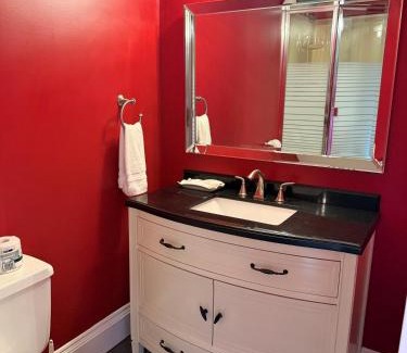 Waterford Valley Apartment | The Baffin Apartment - 2 Bedroom Apartment