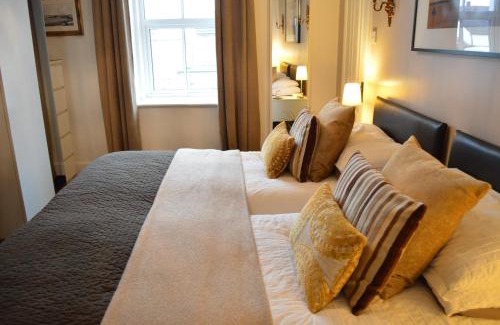 Seahouses House | The Bakehouse Studio Suite Room Only Accommodation