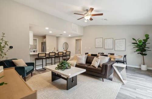 North Port House | The Balboa - Modern Luxury Getaway