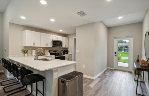 North Port House | The Balboa - Modern Luxury Getaway