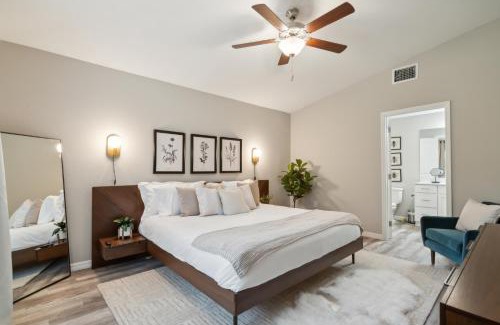 North Port House | The Balboa - Modern Luxury Getaway