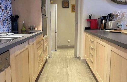 Anduze Apartment | The Bamboo Lodge with its feet in the water