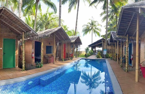Enrique Villanueva Hotel | The Bangka Place