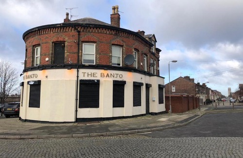 Bootle House | The Banjo Guesthouse