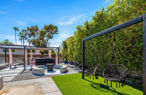 Sunmor House | The Bank Palm Springs