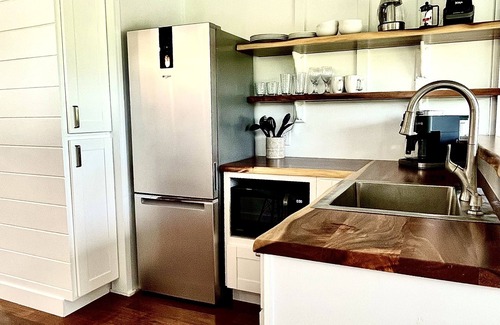 Kailua House | The Banyan Beach Bungalow