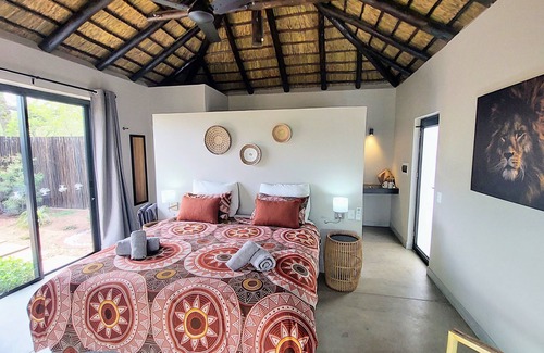 Hoedspruit Cabin | The Baobab Bush Lodge