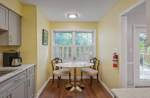 Cary House | The Barbary @ Pirates Cove