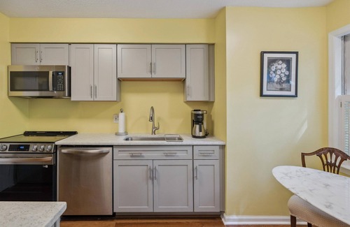 Cary House | The Barbary @ Pirates Cove