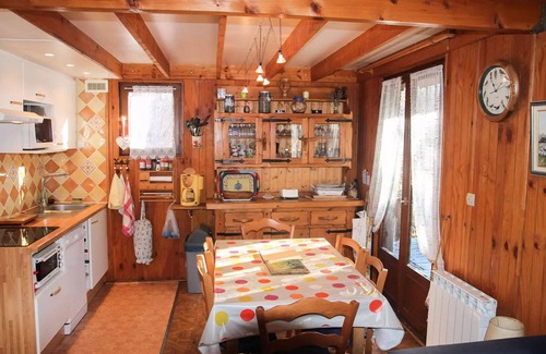 Barcelonnette Ski Chalet | The Barce Chalets - Chalets for 8 People