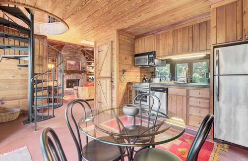 Summerville Historic District House | The Barn at Linwood - Tucked away in old downtown Summerville. A special getaway