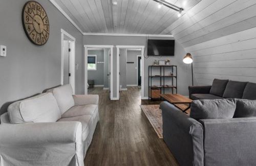 Millersburg Apartment | The Barn at Sharp Run-Modern Barn in the heart of Amish Country