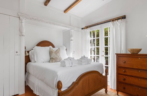 South of Broad House | The Barn at The William Ravennel House-Historic 1/1