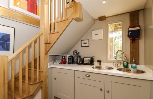 Burford Cottage | The Barn at Westhall Cottage
