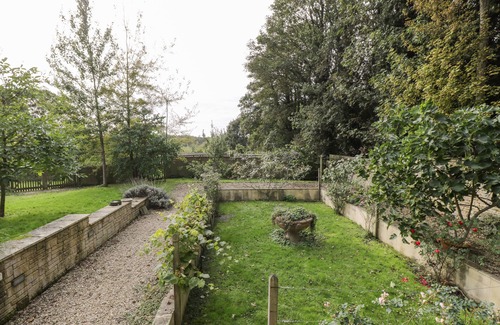 Burford Cottage | The Barn at Westhall Cottage