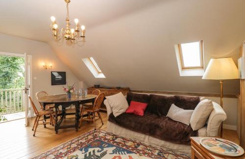 Burford House | The Barn at Westhall Cottage