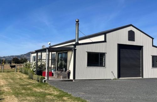 Mosgiel House | The Barn