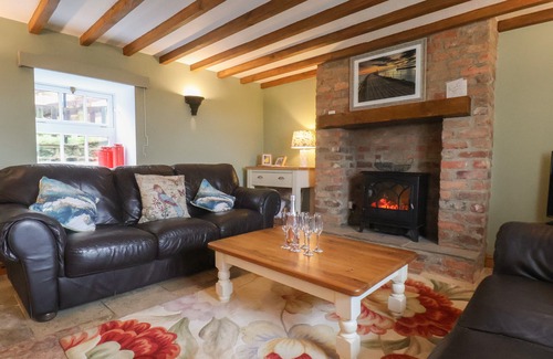 Easington Cottage | THE BARN, pet friendly, with a garden in Staithes