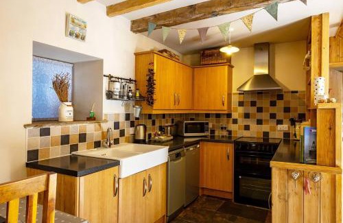Briggswath House | The Barn, Rustic Country Cottage Dog Friendly