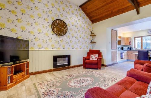 Westleigh House | The Barn - Uk35753