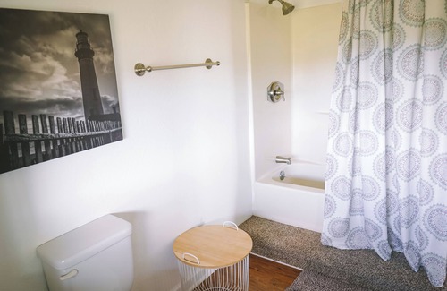 San Luis Obispo Hotel | The Barn at Eagles landing SLO