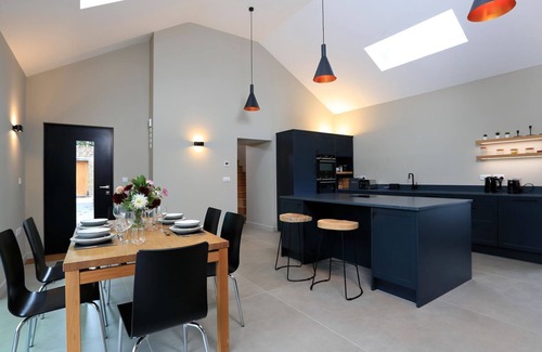 Dartmouth Cottage | The Barns @ Downton