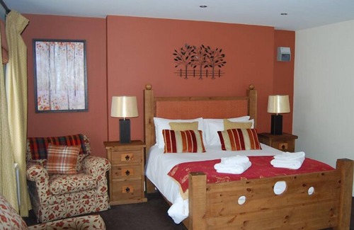 Shrivenham Hotel | The Barrington Arms Hotel