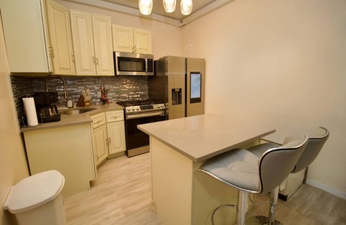 Bedford-Stuyvesant House | The Barton – Cozy Renovated Home in Brooklyn (3A)