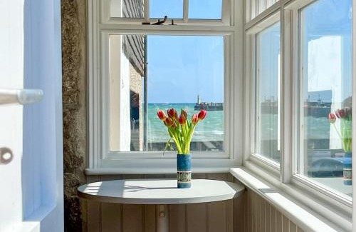 Newlyn House | The Basket Loft