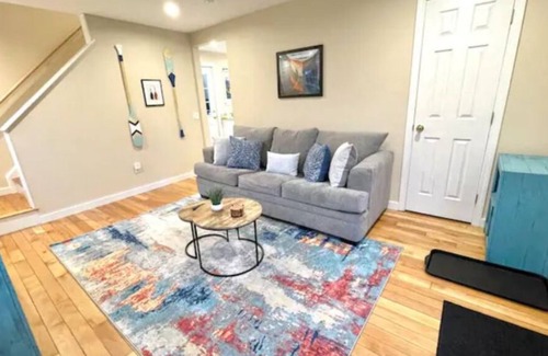 Bath Apartment | The Bath House - 2 Bedroom - Bowdoin, Mins to DNTN