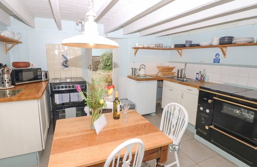 Totnes Cottage | THE BATHING HOUSE, family friendly, with pool in Ashprington