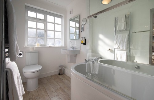 Goldsborough Hotel | The Bay Horse Inn