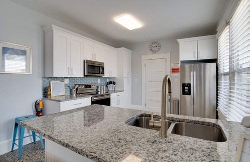 Bayview House | The Bay House Bungalow and Loft - Norfolk VA.