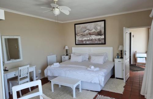De Kelders Bed & Breakfast | The Bay Lodge