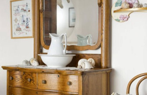 North End Bed & Breakfast | The Bayberry Inn