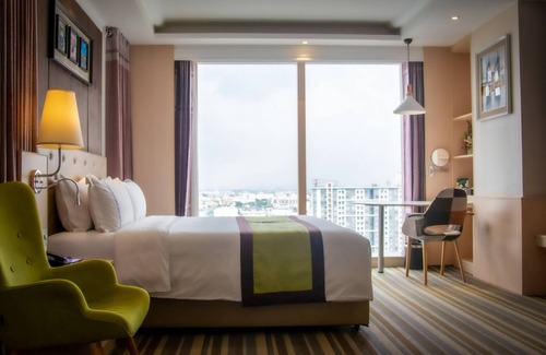 Chom Phon Hotel | The Bazaar Hotel