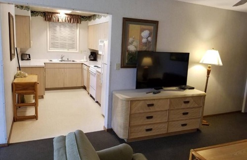 Pacific Beach Hotel | The Beach Cottages