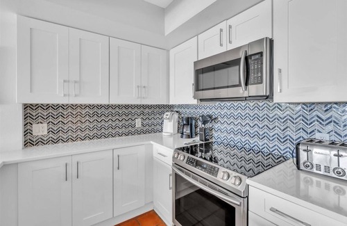 Anna Maria Villa | The Beach House 3 Bedroom Home by RedAwning
