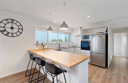 Goolwa Beach House | The Beach House 64 Neighbour Ave Goolwa Beach