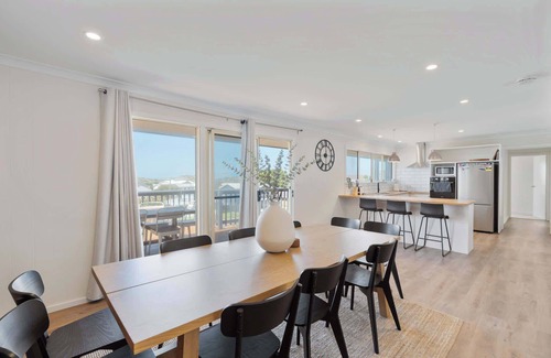 Goolwa Beach House | The Beach House 64 Neighbour Ave Goolwa Beach