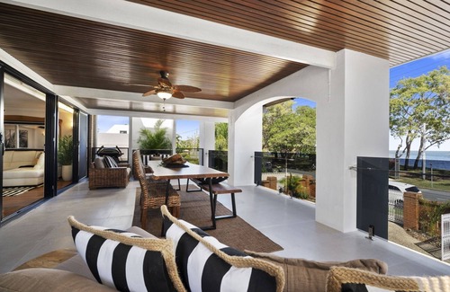 Bongaree House | The Beach House