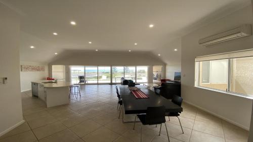 Jurien Bay Villa | The Beach House