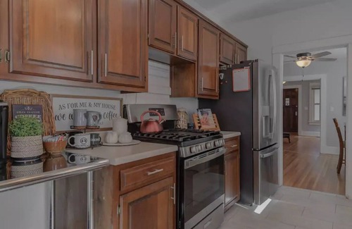 Joplin House | The Beach House Bungalow - Cozy and Peaceful
